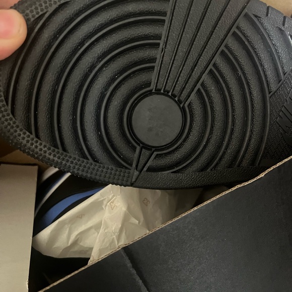 Blue white and black AIR JORDAN 1 MID - Picture 3 of 3